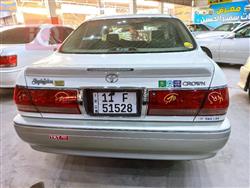 تۆیۆتا کراون